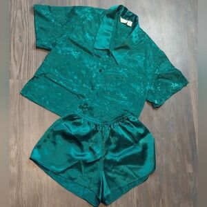 Vintage Victoria's Secret Gold Label  Short Sleeve, Shorts Pajama Set Mediu